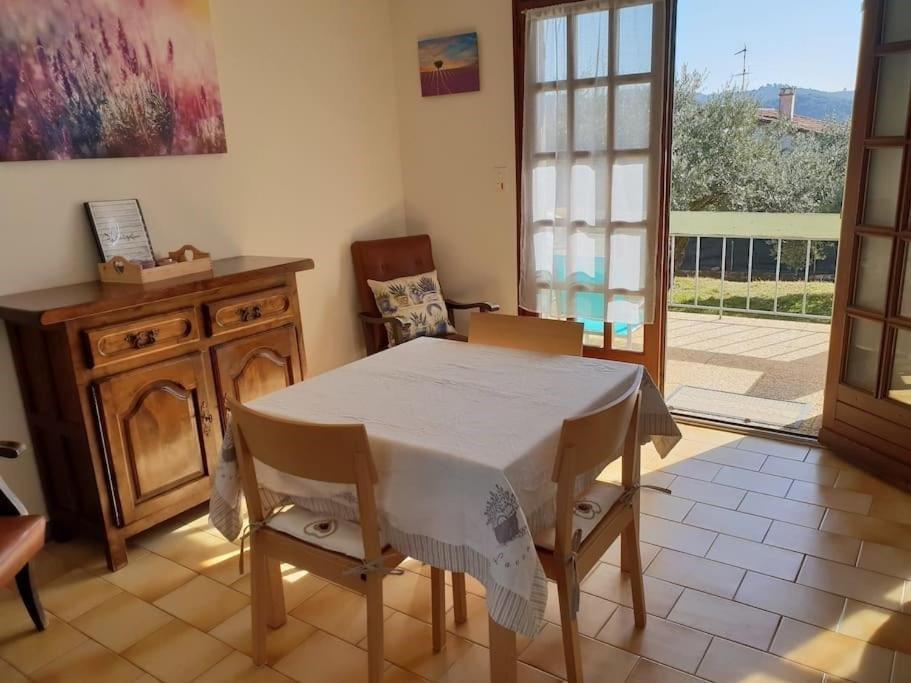 Residence Lou Cigaloun - Ana Location Gréoux-les-Bains Exteriér fotografie