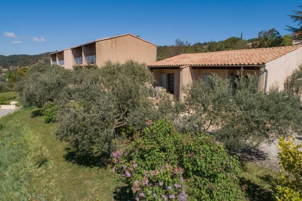 Residence Lou Cigaloun - Ana Location Gréoux-les-Bains Exteriér fotografie