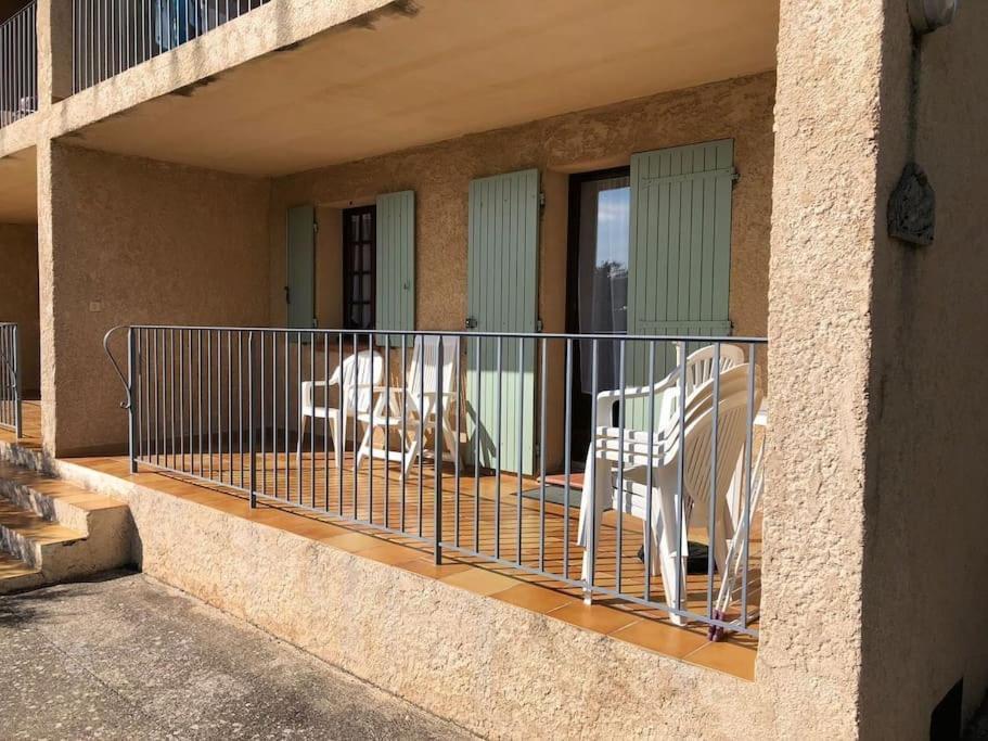 Residence Lou Cigaloun - Ana Location Gréoux-les-Bains Exteriér fotografie