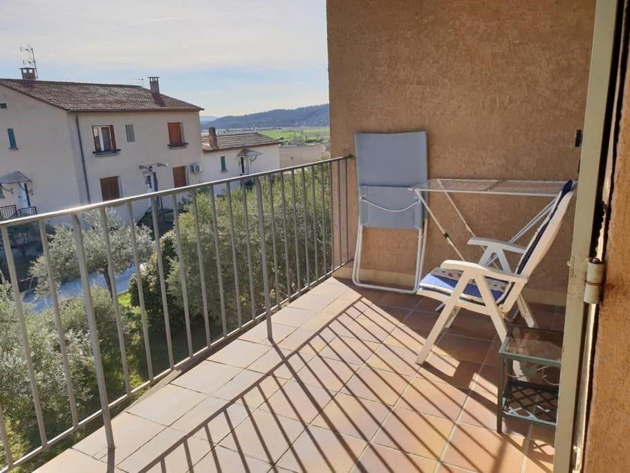 Residence Lou Cigaloun - Ana Location Gréoux-les-Bains Exteriér fotografie